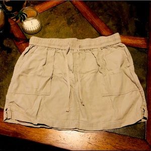 Super cute khaki mini skirt